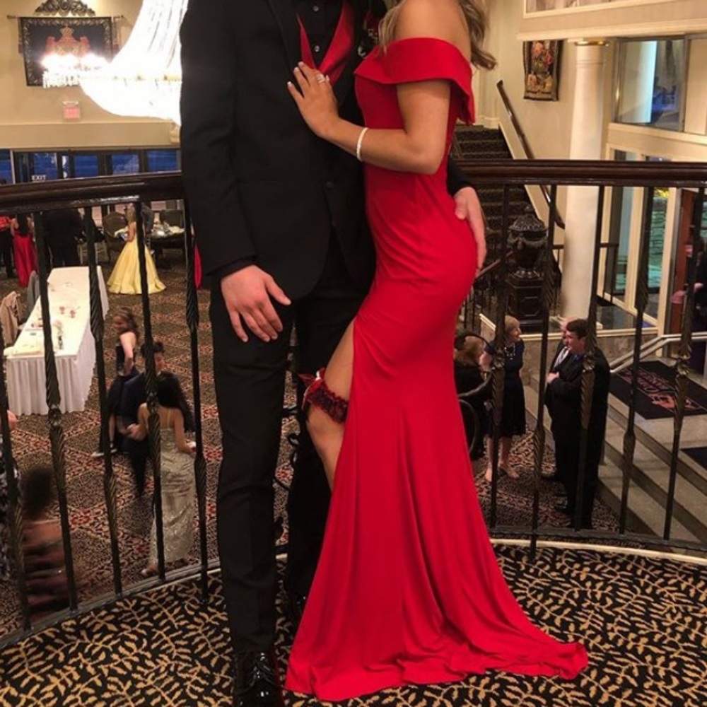 RED PROM DRESS